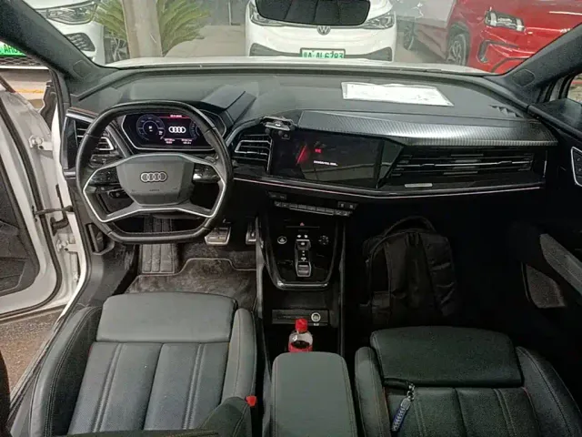 Audi Audi Q4 e-tron 2023 40 e-tron Creation Night Edition — Фото автомобиля 9