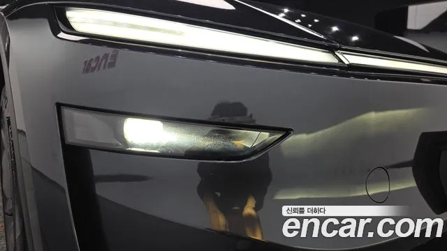 Tesla Model Y — Фото автомобиля 7