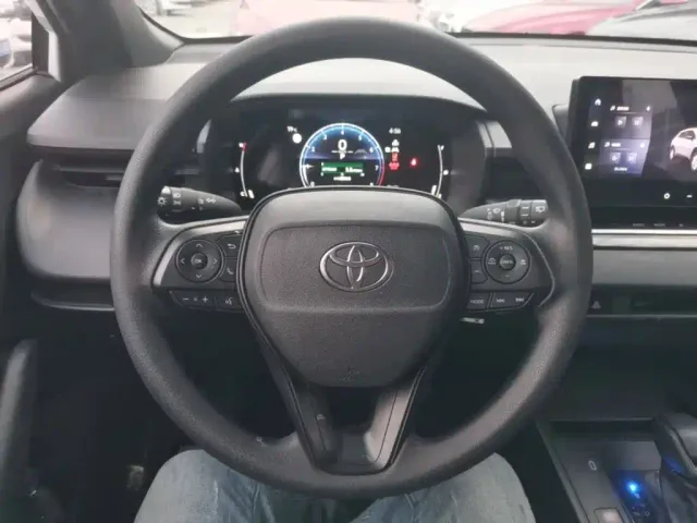 Toyota Corolla Cross — Фото автомобиля 10