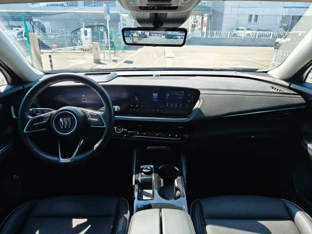 Buick Envision Plus — Фото автомобиля 17