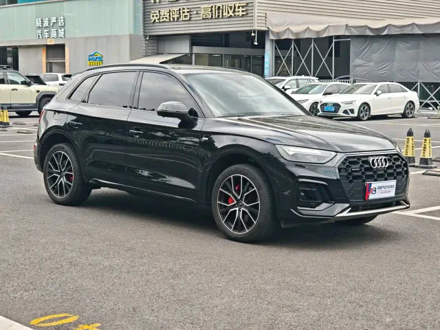 Audi Q5L — Фото автомобиля 2