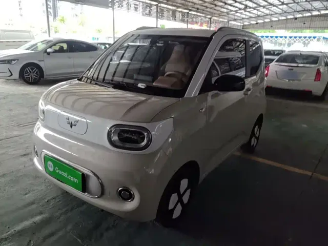 Фотография автомобиля — Wuling Hongguang Mini EV
