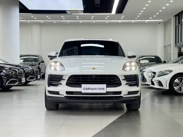 Porsche Macan — Фото автомобиля 16