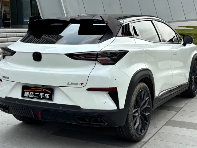 Changan UNI-T — Фото автомобиля 16
