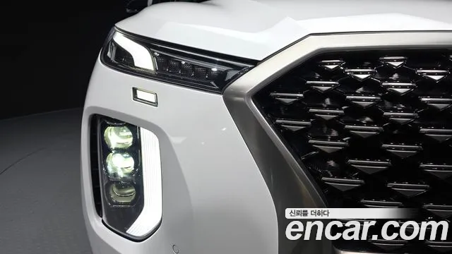 Hyundai Palisade Palisade Дизель 2.2 2WD — Фото автомобиля 21