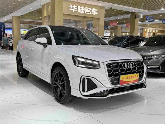 Audi Q2L — Фото автомобиля 3