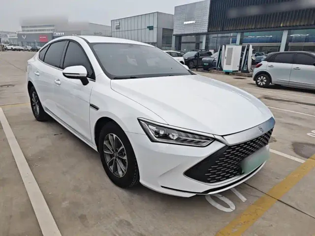BYD Qin PLUS — Фото автомобиля 3