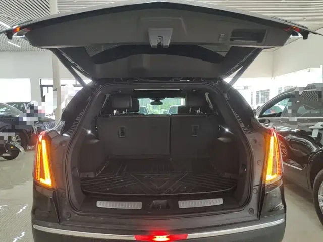 Cadillac XT5 — Фото автомобиля 18