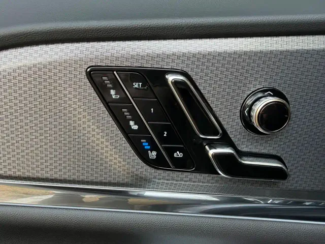 Cadillac XT5 — Фото автомобиля 15