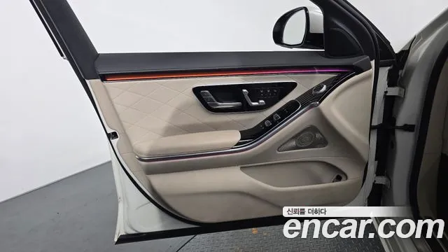 Mercedes-Benz S-Class — Фото автомобиля 21