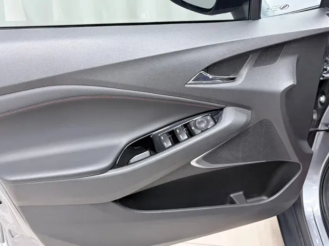 Chevrolet Orlando — Фото автомобиля 8