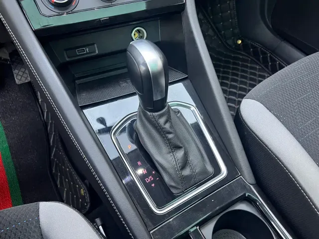Jetta VS7 — Фото автомобиля 10