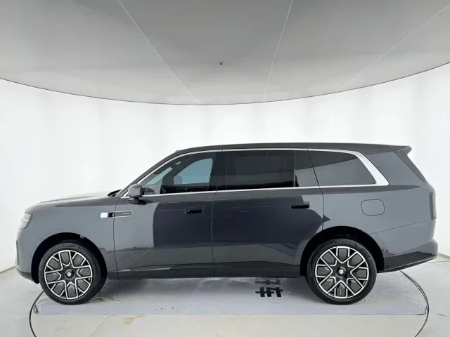 Xiaomi SUV — Фото автомобиля 3