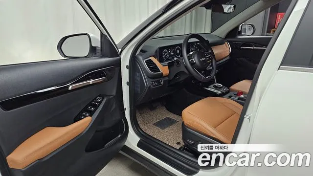 Kia Seltos New — Фото автомобиля 15
