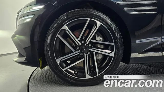 Genesis G80 RG3 — Фото автомобиля 5