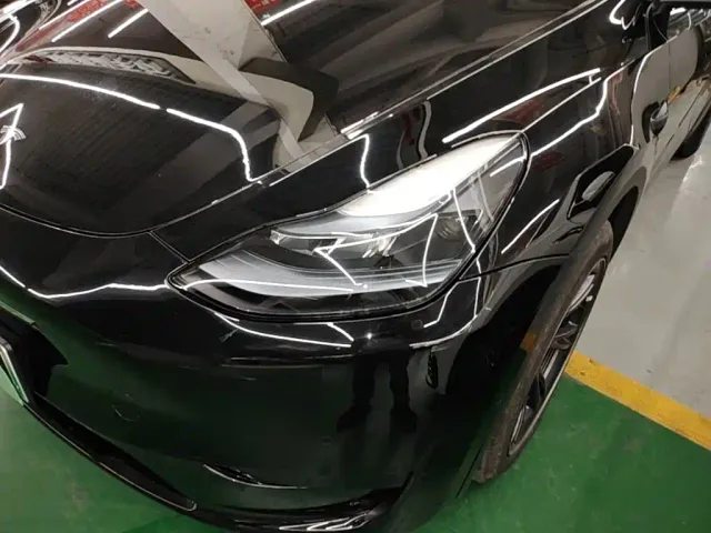 Tesla Model Y — Фото автомобиля 23