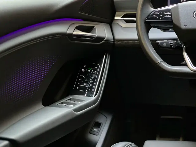 Audi Q6L e-tron — Фото автомобиля 12