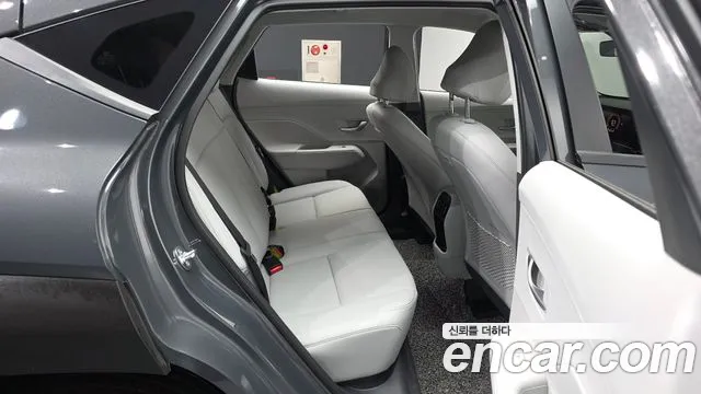 Hyundai Kona Kona (SX2) Бензин 1.6 турбо 2WD — Фото автомобиля 12