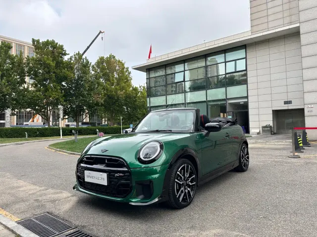 MINI Hatch — Фото автомобиля 4