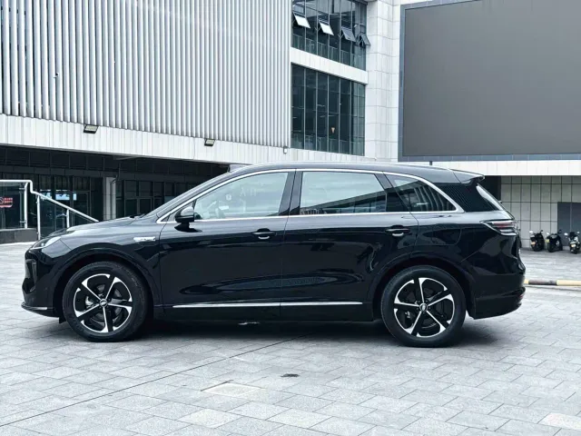 Shangjie SUV — Фото автомобиля 8