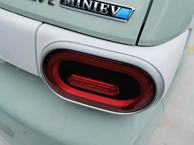 Wuling Hongguang Mini EV — Фото автомобиля 7
