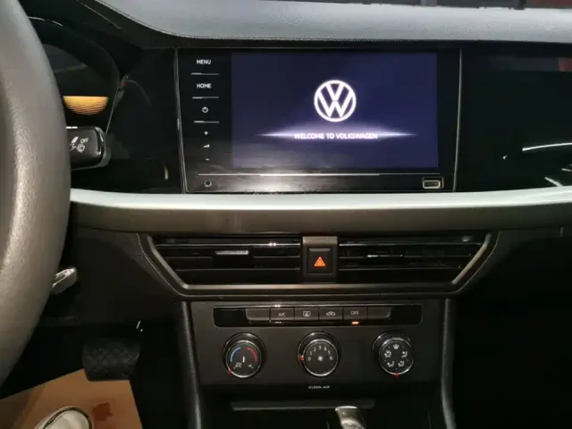 Volkswagen Lavida — Фото автомобиля 12