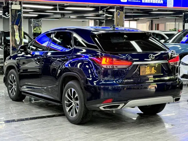Lexus RX — Фото автомобиля 5