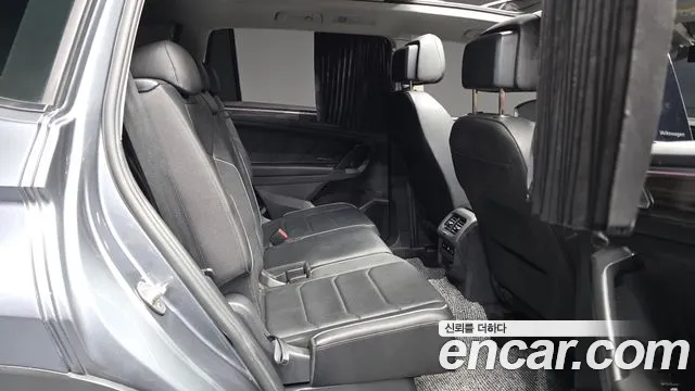 Volkswagen Tiguan — Фото автомобиля 12