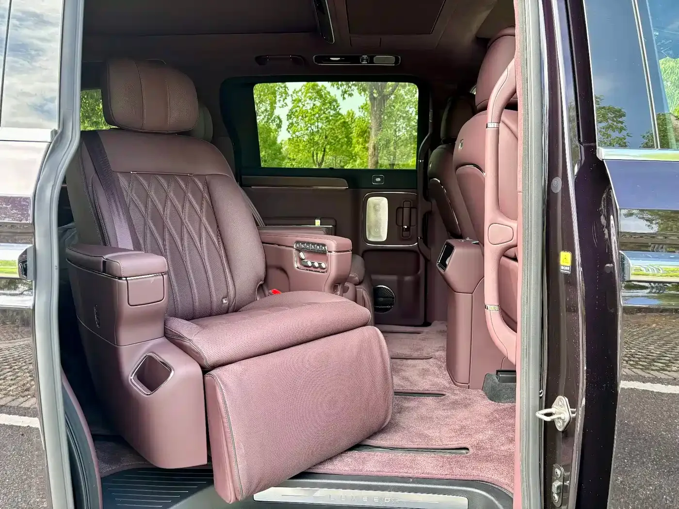Zhijie Zunjie MPV 2026 Model High-End Edition — Фото автомобиля 15