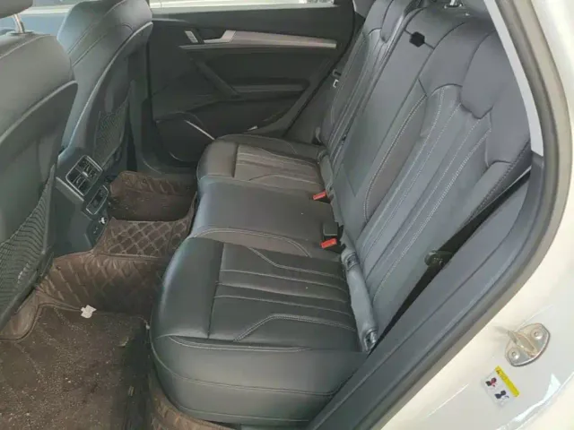Audi Q5L — Фото автомобиля 16
