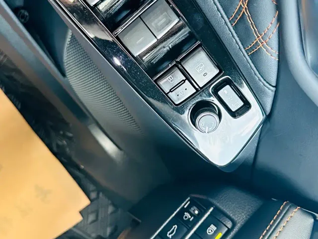 Toyota Avalon 2024 Hybrid 2.0L Luxury Edition — Фото автомобиля 21