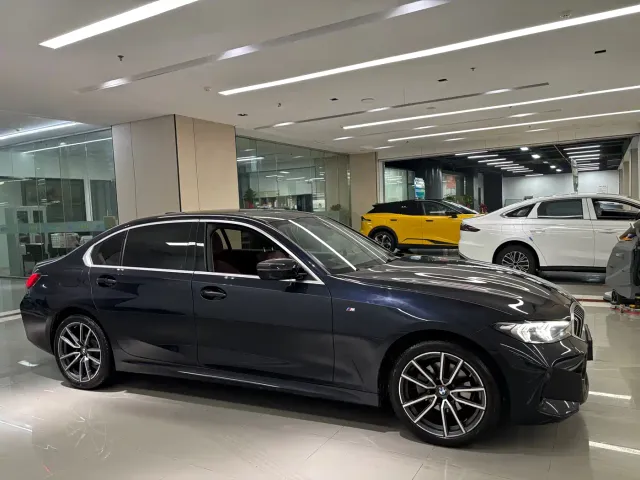 BMW 3 Series — Фото автомобиля 5