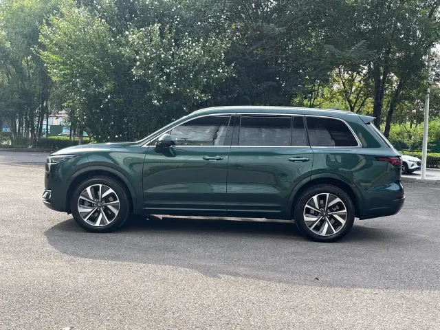 Li Auto ONE — Фото автомобиля 3