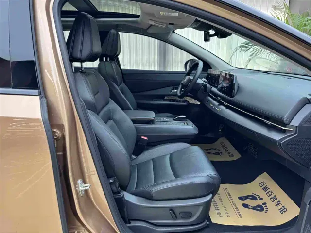 Nissan Ariya — Фото автомобиля 11