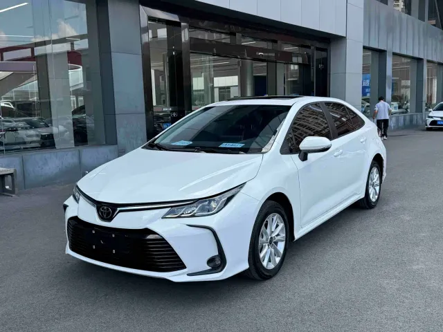 Фотография автомобиля — Toyota Corolla