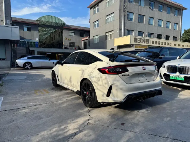 Honda Civic — Фото автомобиля 5