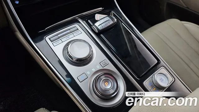 Genesis GV80 — Фото автомобиля 11