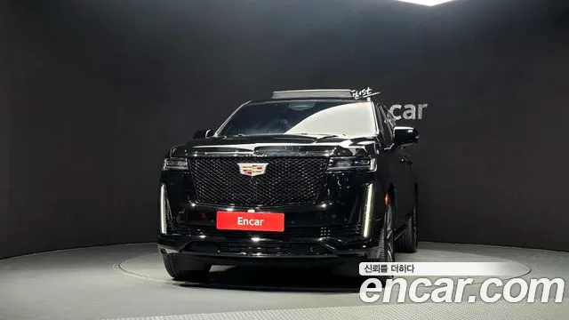 Cadillac Escalade 5th Gen — Фото автомобиля 3