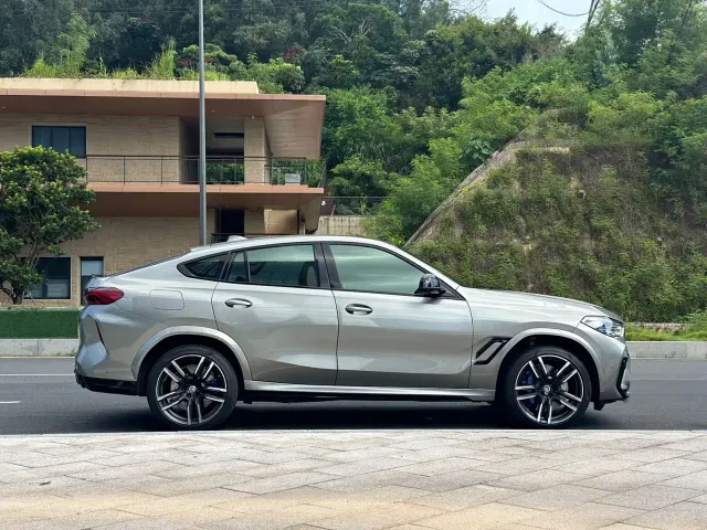 BMW X6 M — Фото автомобиля 14