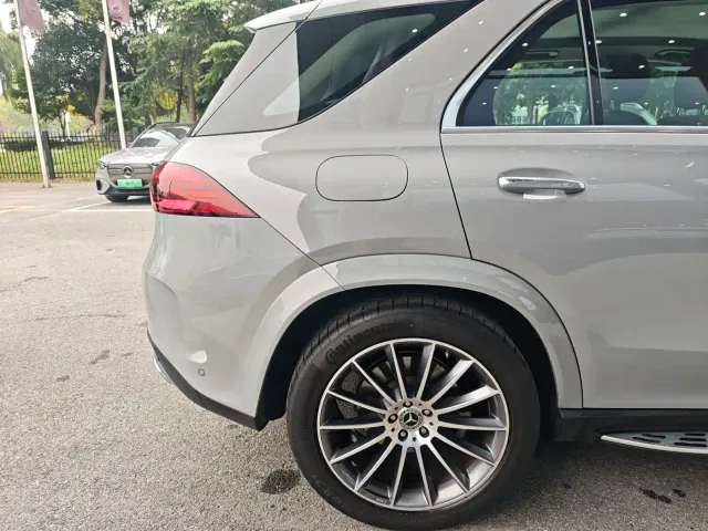 Mercedes-Benz GLE-Class — Фото автомобиля 9