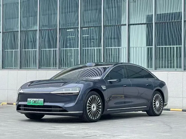 Фотография автомобиля — Stelato S9