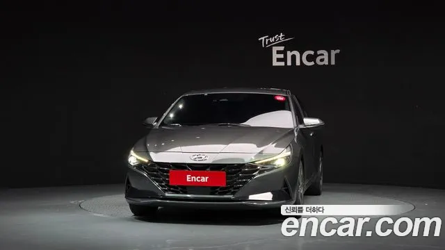 Hyundai AVANTE Avante (CN7) — Фото автомобиля 3