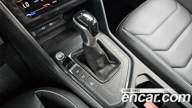 Volkswagen Tiguan Tiguan 2 поколение 2.0 TDI Prestige — Фото автомобиля 6
