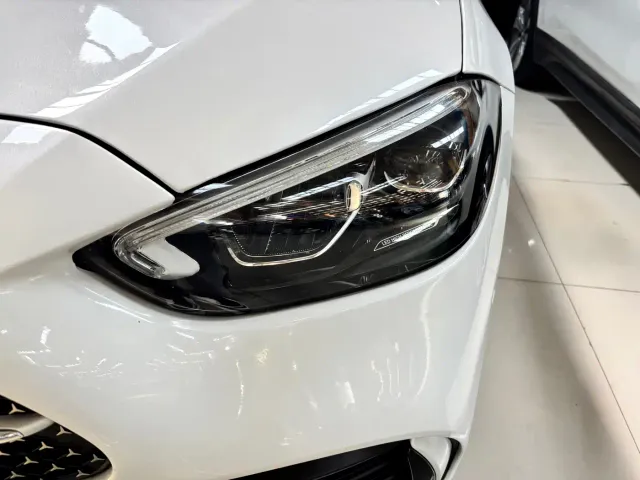 Mercedes-Benz C-Class — Фото автомобиля 4