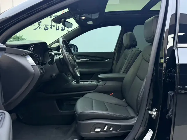 Cadillac XT6 — Фото автомобиля 4