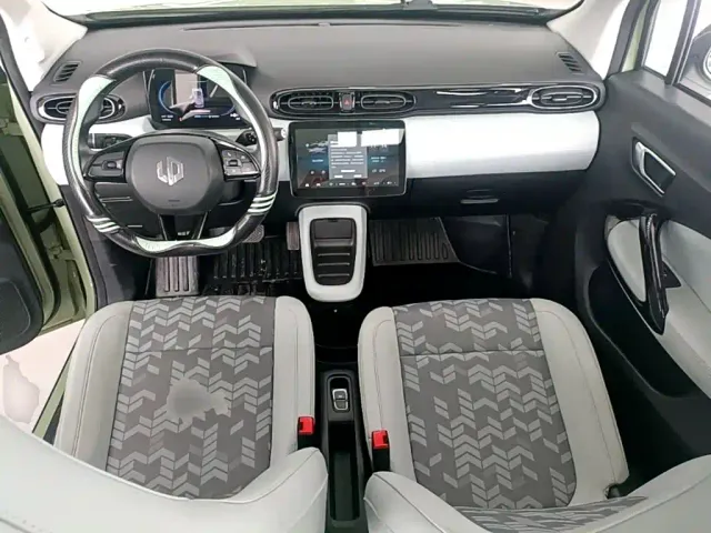 Leapmotor T03 — Фото автомобиля 9