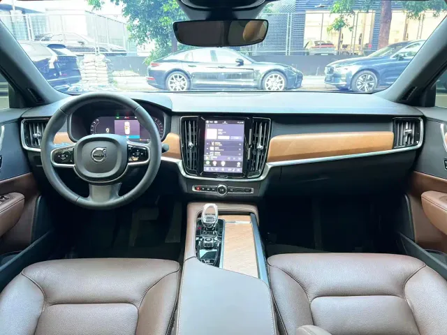 Volvo S90 — Фото автомобиля 6