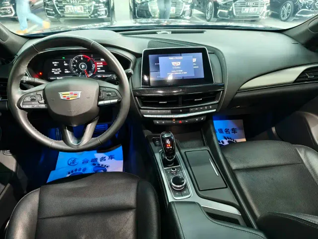 Cadillac CT5 — Фото автомобиля 11