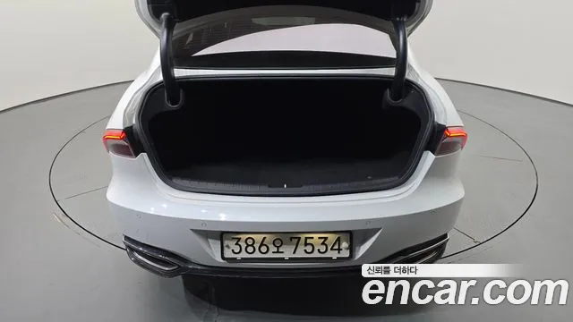 Hyundai Grandeur Новый Grandeur IG — Фото автомобиля 16