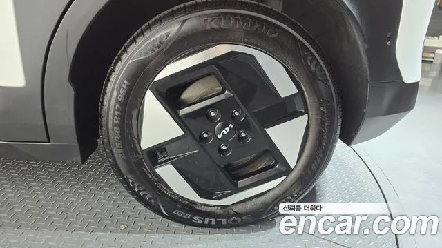 Kia EV3 — Фото автомобиля 21